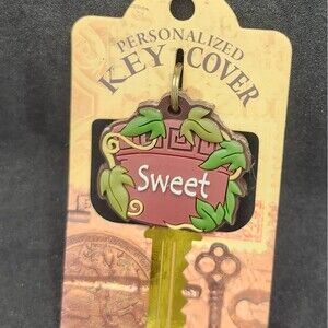 Sweet Personalized Key Cover with Leaf Design